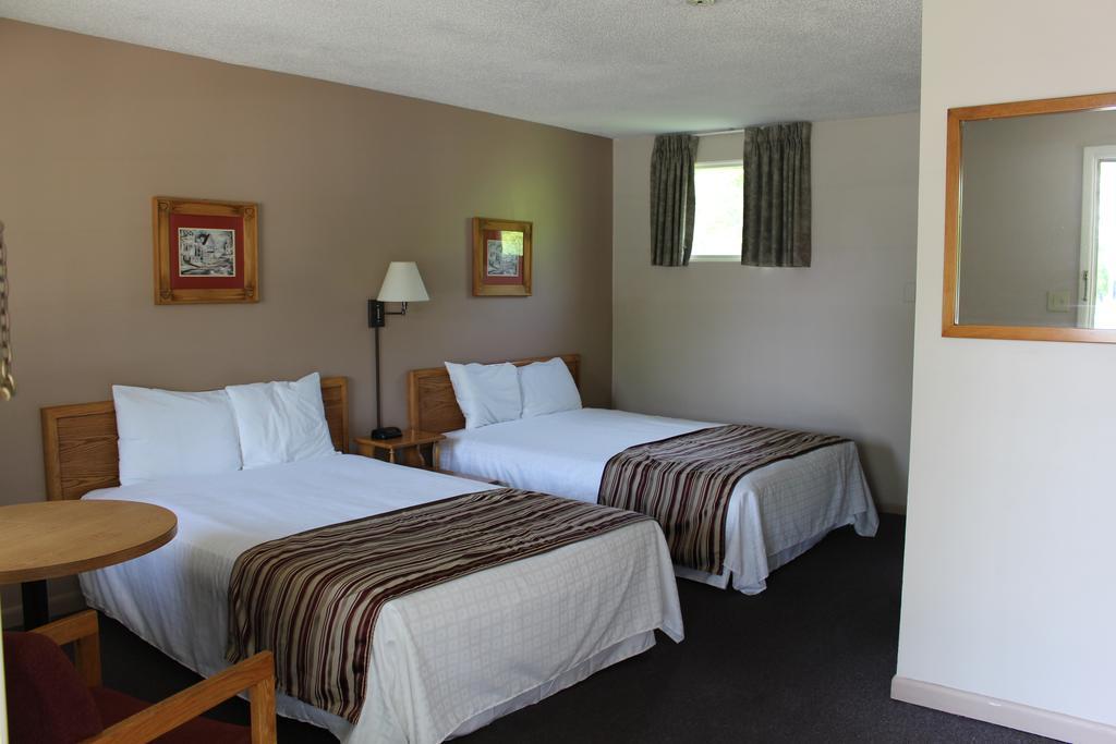 Colonial Resort-1000Islands Gananoque Luaran gambar